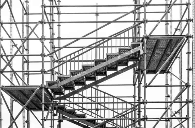 Gerüsttreppe als sicherer Baustellenzugang – Gerüstbau Müller